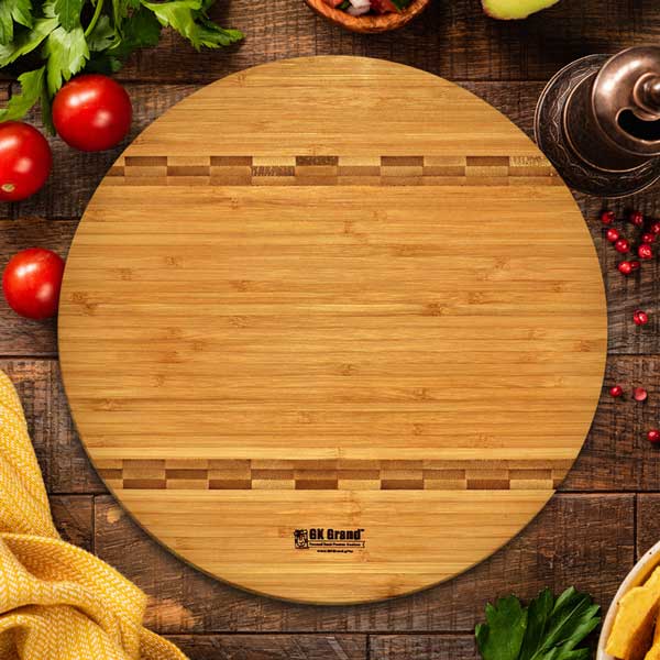 Mom's Kitchen 2-Tone Bamboo Cutting Board - Great Meals, Sweet Treats, Loving Memories